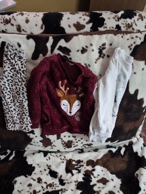 Tahari Burgundy Girls, Long Sleeve Bundle.